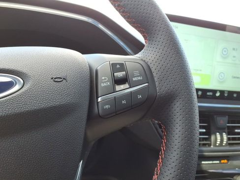 Used 2025 Ford Escape ST-Line Elite w/ Premium Technology Package AWD/4WD image 16