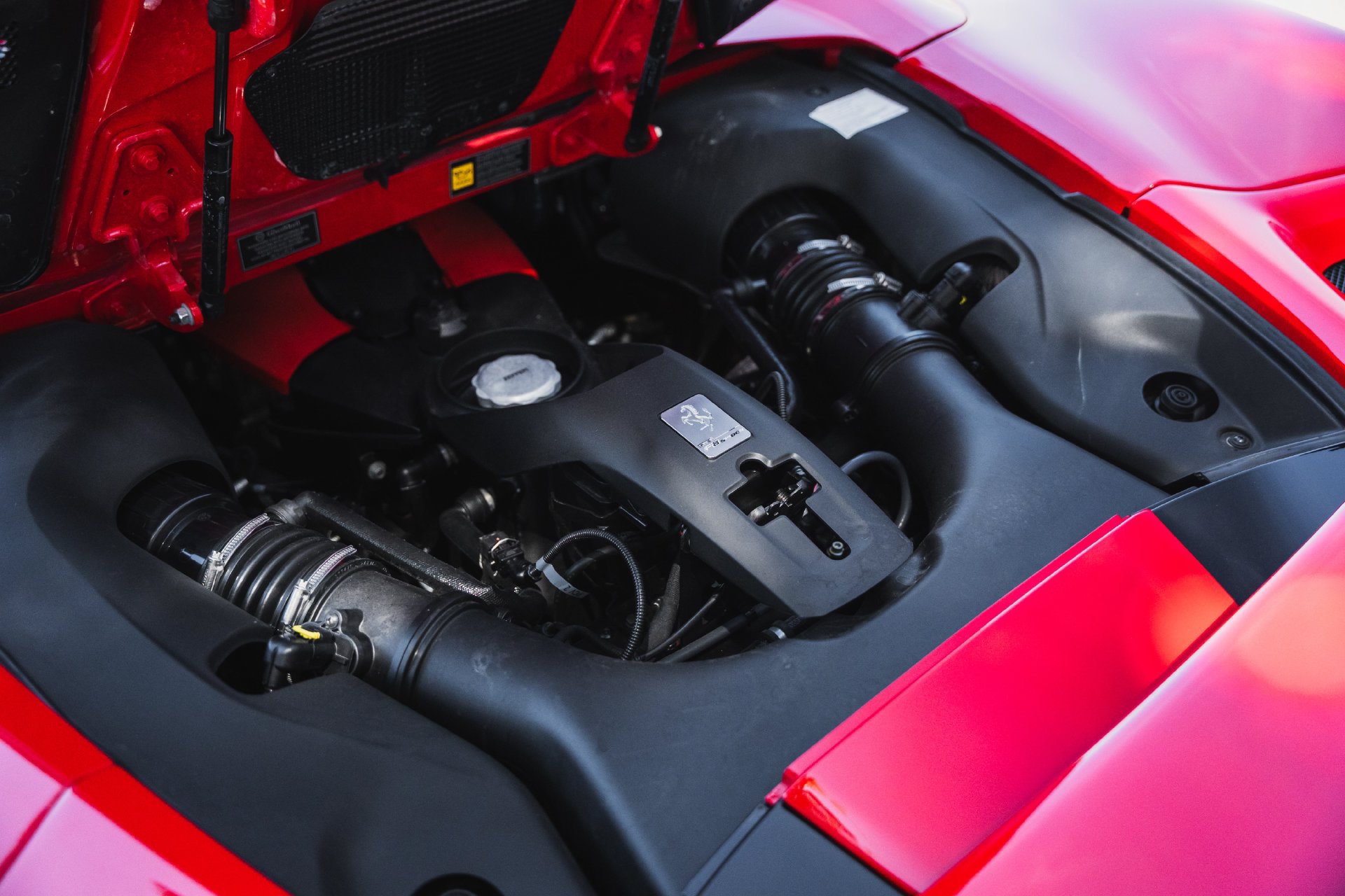 Used 2021 Ferrari F8 Tributo RWD image 48