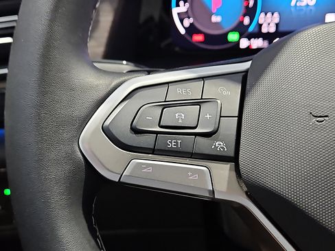 Certified 2024 Volkswagen Atlas SEL AWD/4WD image 21