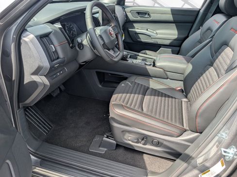 New 2026 Nissan Pathfinder Rock Creek image 5