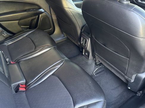 Used 2018 Jeep Compass Latitude AWD/4WD image 33