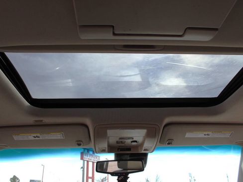 Used 2016 Chevrolet Tahoe LT image 22