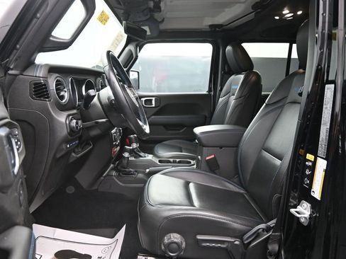 Used 2022 Jeep Wrangler Unlimited Rubicon 4xe w/ Steel Bumper Group AWD/4WD image 9