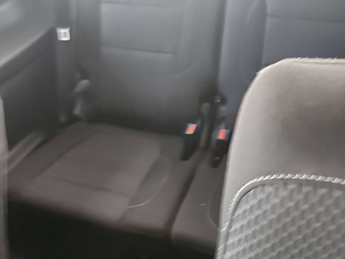 Used 2023 GMC Acadia SLE w/ Elevation Edition FWD image 6