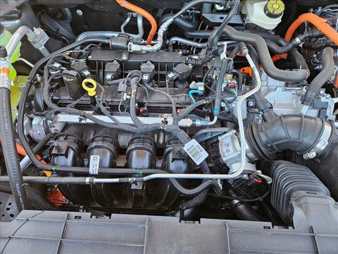 New 2025 Ford Maverick XLT image 16