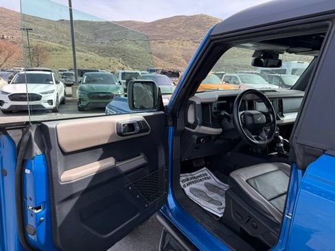 Used 2023 Ford Bronco 4-Door AWD/4WD image 11