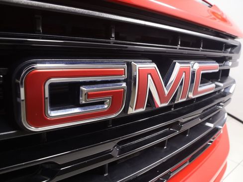 Used 2024 GMC Sierra 1500 Elevation w/ X31 Off-Road Package AWD/4WD image 16