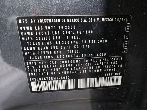 Used 2024 Volkswagen Tiguan SE image 31