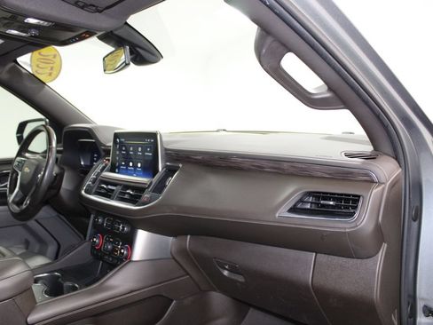 Used 2022 Chevrolet Tahoe LT w/ Luxury Package RWD image 28