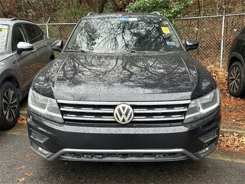 Used 2019 Volkswagen Tiguan SEL image 2