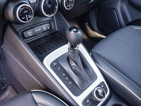 New 2026 Hyundai Venue SEL image 24