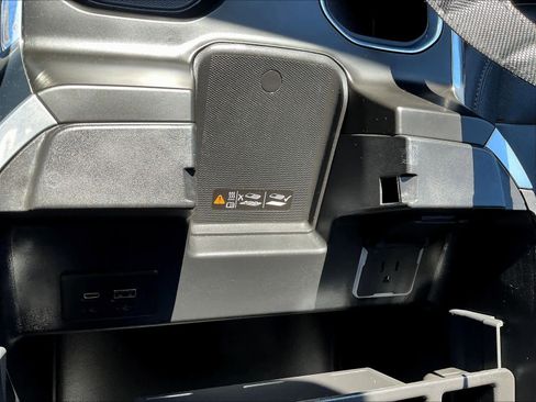 Used 2023 Chevrolet Silverado 1500 LT Trail Boss w/ LT Trail Boss Premium Package image 27