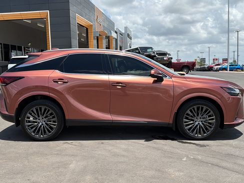 Used 2024 Lexus RX 350 w/ Convenience Package AWD/4WD image 4