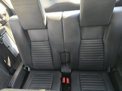 Used 2018 Land Rover Discovery Sport HSE Luxury image 39