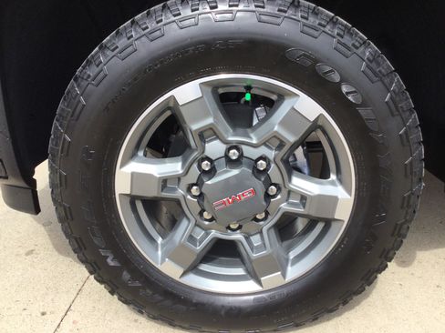 New 2026 GMC Sierra 3500 SLT image 7