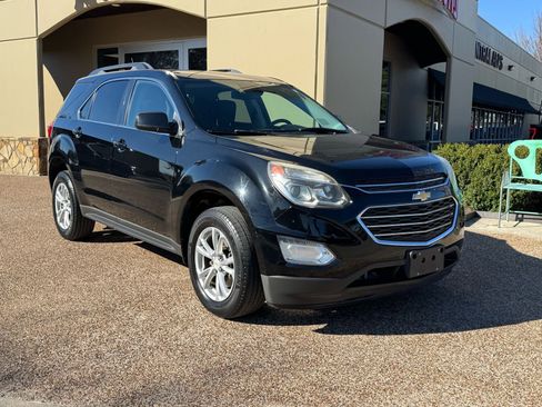 Used 2016 Chevrolet Equinox LT image 3