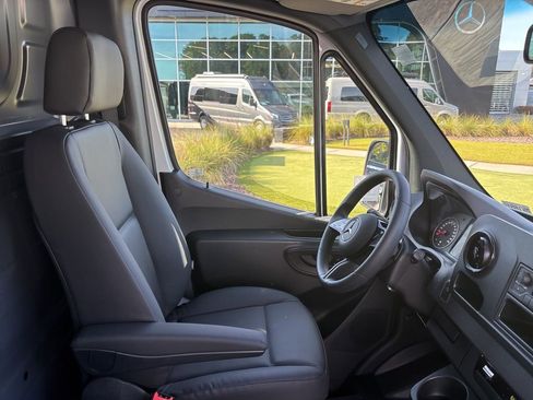 New 2026 Mercedes-Benz Sprinter 2500 image 23