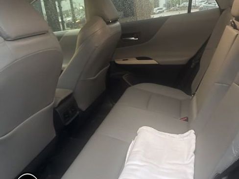 Used 2021 Toyota Venza XLE w/ Softex Package AWD/4WD image 10