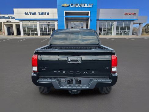 Used 2023 Toyota Tacoma 4x4 Double Cab image 6