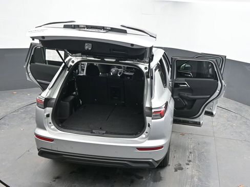 Used 2025 Mitsubishi Outlander ES image 63