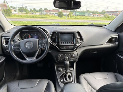 Used 2021 Jeep Cherokee Limited AWD/4WD image 12