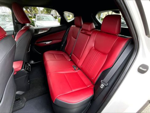 Used 2023 Lexus NX 350h Premium image 21