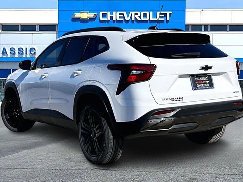 New 2026 Chevrolet Trax ACTIV image 3