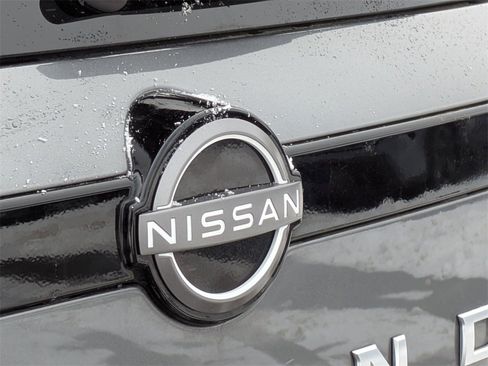 Certified 2024 Nissan Pathfinder S image 13