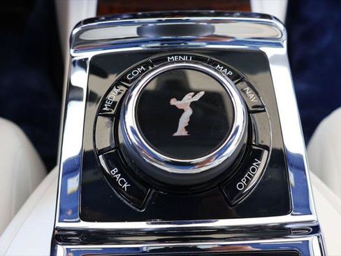 Certified 2023 Rolls-Royce Phantom Extended Wheelbase w/ Leather Finishing Pack RWD image 30