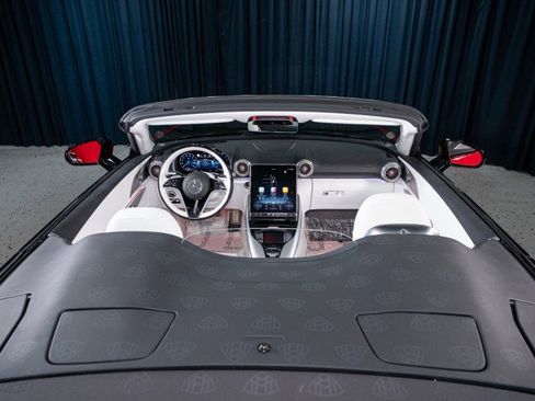 Certified 2026 Mercedes-Benz Maybach SL 680 image 7