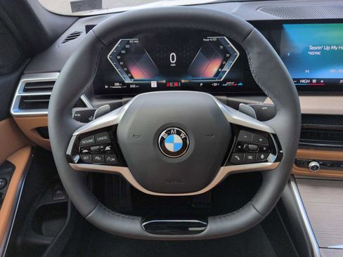 Used 2025 BMW 330i xDrive Sedan w/ Convenience Package AWD/4WD image 25