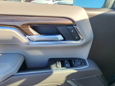 New 2026 Chevrolet Silverado 1500 LT w/ Leather Package image 11