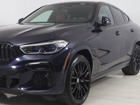 Used 2022 BMW X6 M50i w/ Executive Package image 64
