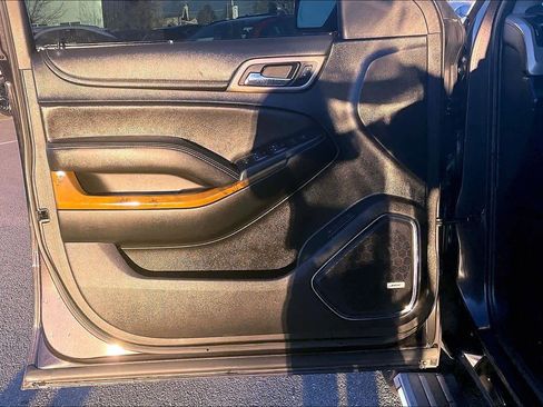 Used 2017 GMC Yukon XL Denali w/ Open Road Package image 20