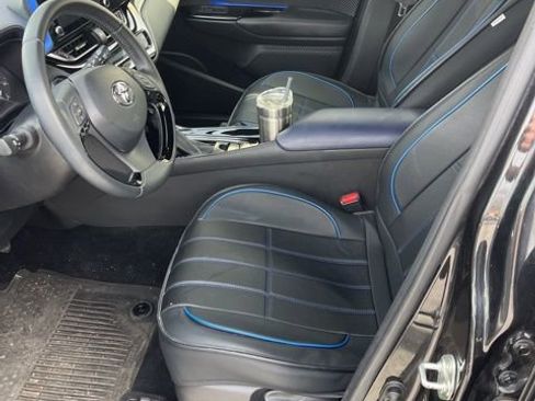 Used 2020 Toyota C-HR XLE image 10
