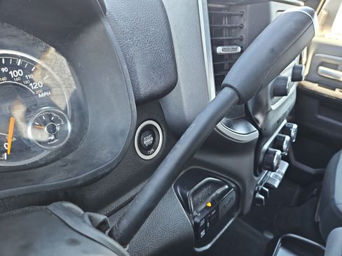 Used 2021 RAM 2500 Big Horn image 48