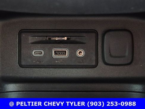 Used 2023 Chevrolet Equinox RS w/ RS Leather Package image 27