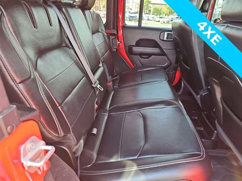 Used 2022 Jeep Wrangler Unlimited Sahara image 17