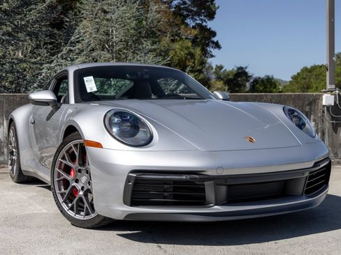Used 2022 Porsche 911 Carrera S RWD image 9