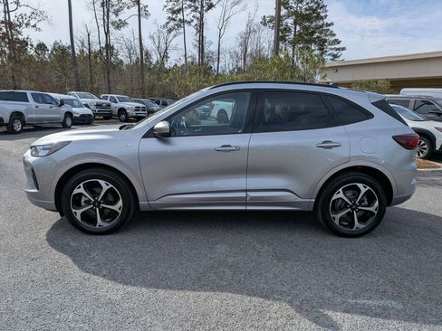 Certified 2023 Ford Escape ST-Line Select w/ Tech Pack #1 image 7