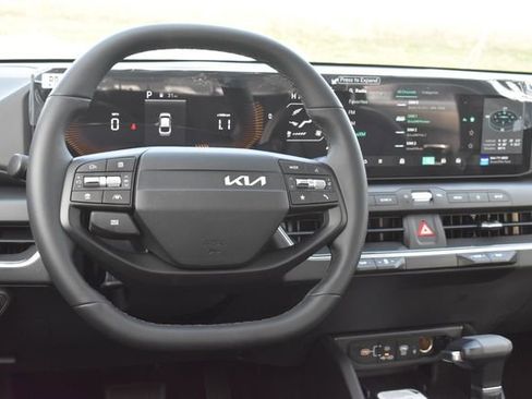 New 2026 Kia K4 EX image 17