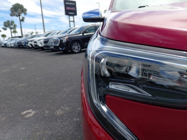 Used 2019 GMC Terrain Denali w/ Advanced Safety Package FWD image 12