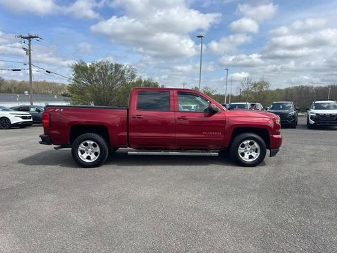 Used 2018 Chevrolet Silverado 1500 LT w/ All Star Edition image 3