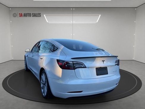 Used 2020 Tesla Model 3 Performance image 3