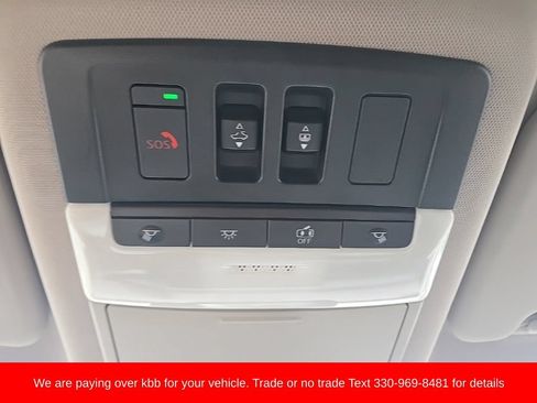 Used 2023 Nissan Rogue SL AWD/4WD image 23