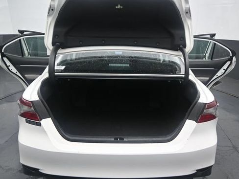 Used 2023 Toyota Camry LE FWD image 16