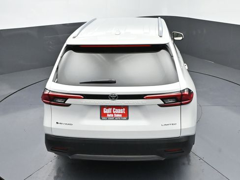 Used 2024 Toyota Grand Highlander Limited image 46