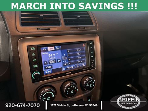 Used 2014 Dodge Challenger SRT8 image 26