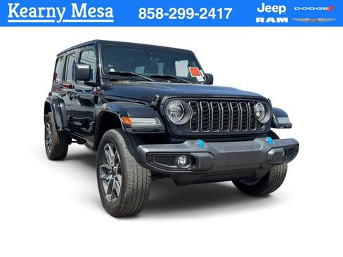 Used 2024 Jeep Wrangler Unlimited AWD/4WD image 1