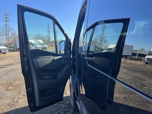 New 2025 Mercedes-Benz Sprinter 2500 image 12
